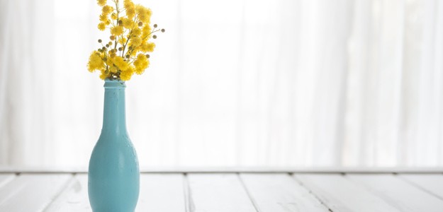 Роль вазы для одного цветка в интерьере